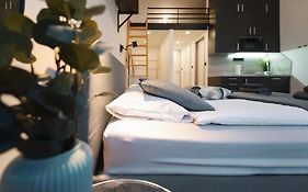Awesome Stay Studios